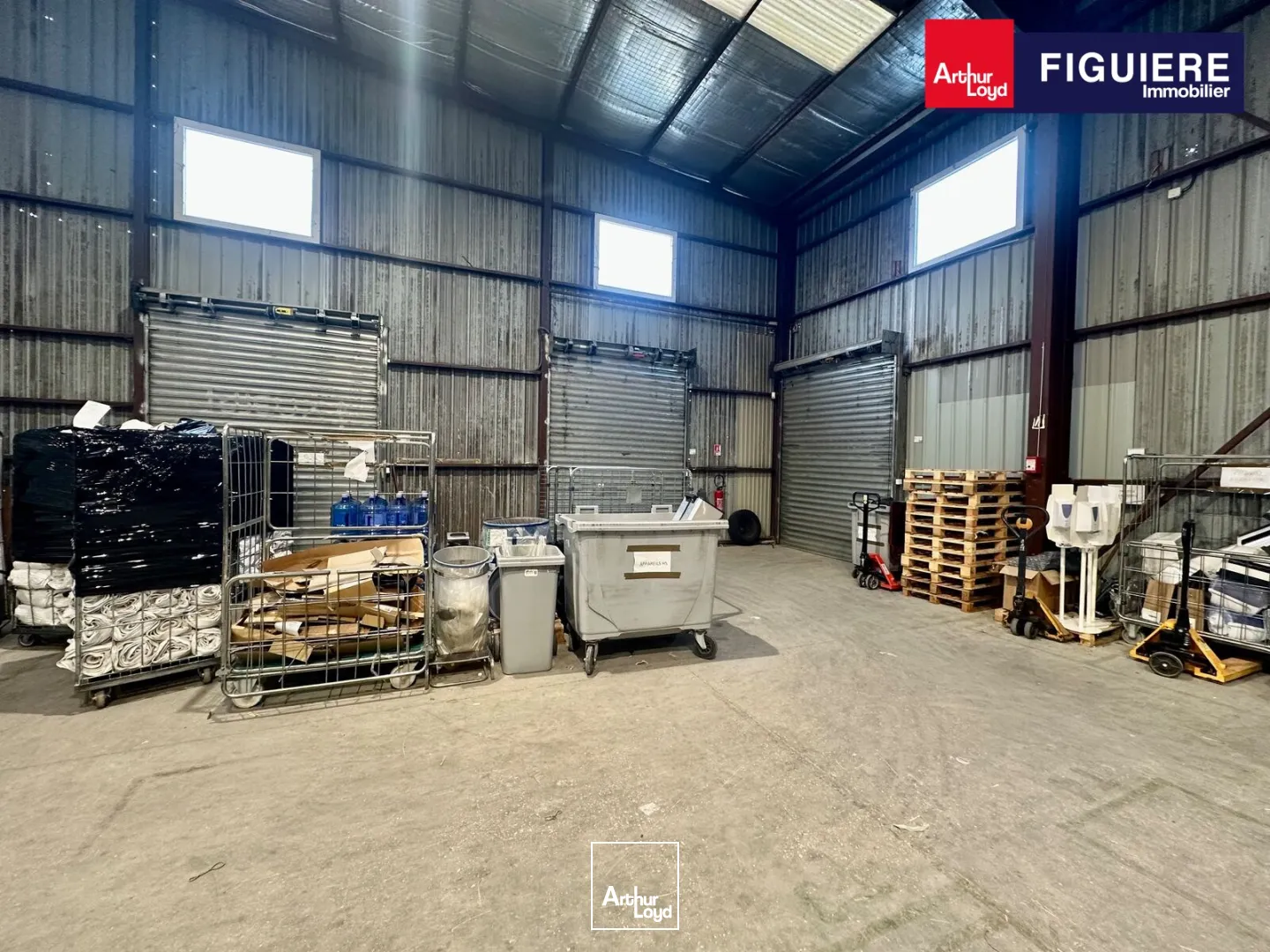 Locaux d'activité & Entrepôts - Location - VELAUX - 13880 - 740-740 - 7659063