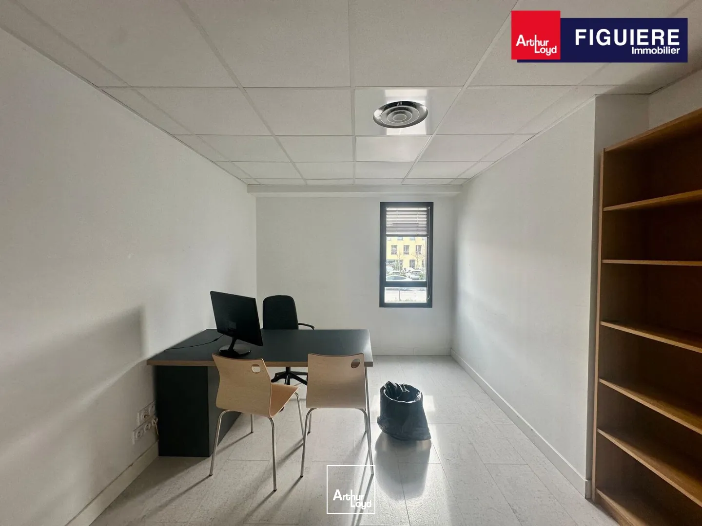 Locaux d'activité & Entrepôts - Vente - AIX EN PROVENCE - 13290 - 384-384 - 7659364