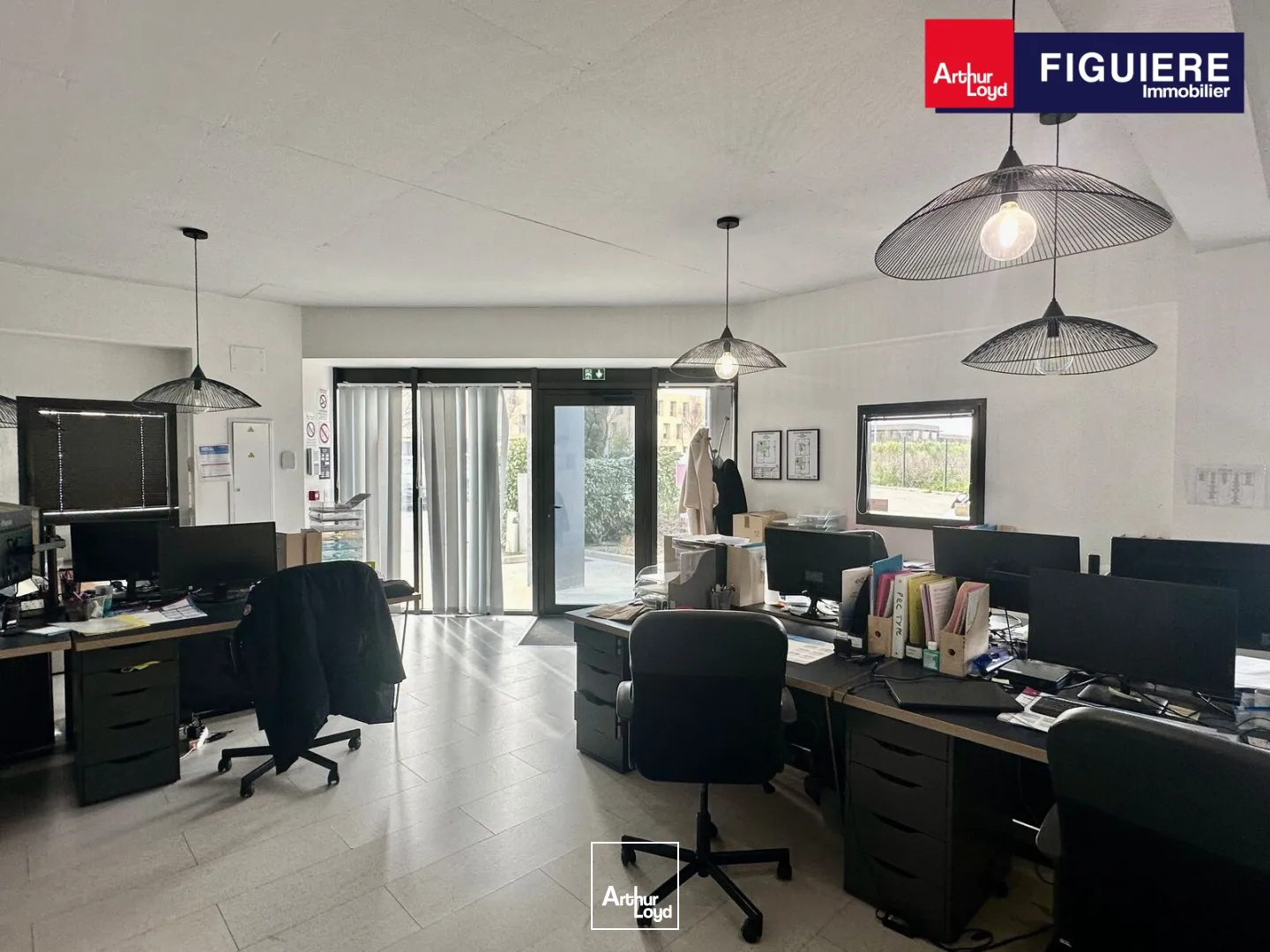 Locaux d'activité & Entrepôts - Vente - AIX EN PROVENCE - 13290 - 384-384 - 7659358