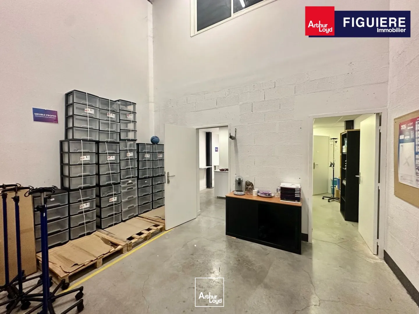 Locaux d'activité & Entrepôts - Vente - AIX EN PROVENCE - 13290 - 384-384 - 7659371