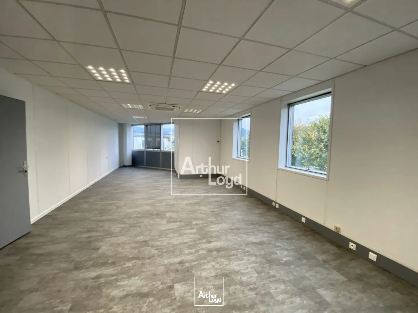 Bureaux - Location - ECHIROLLES - 38130 - 220-220 - 7659405
