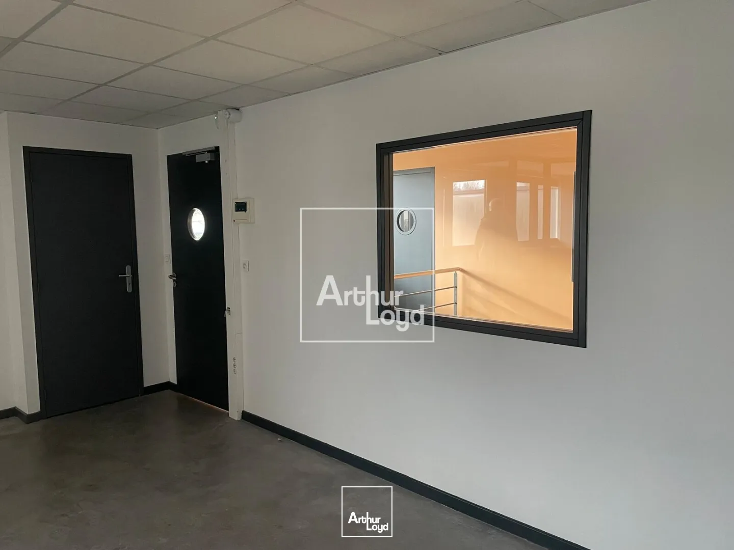 Locaux d'activité & Entrepôts - Location - SAINT MARTIN LE VINOUX - 38950 - 440-440 - 7659419