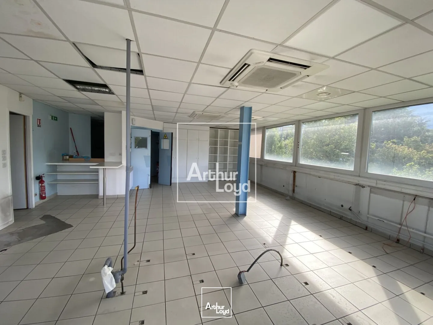 Locaux commerciaux - Vente - ECHIROLLES - 38130 - 110-230 - 7659422