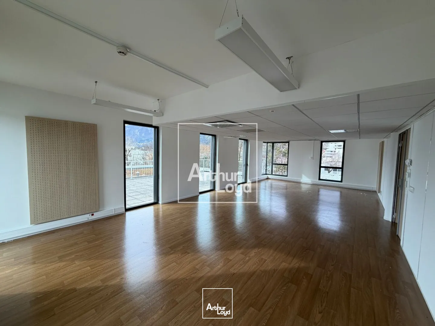 Bureaux - Location - MEYLAN - 38240 - 292.4-292.4 - 7659598