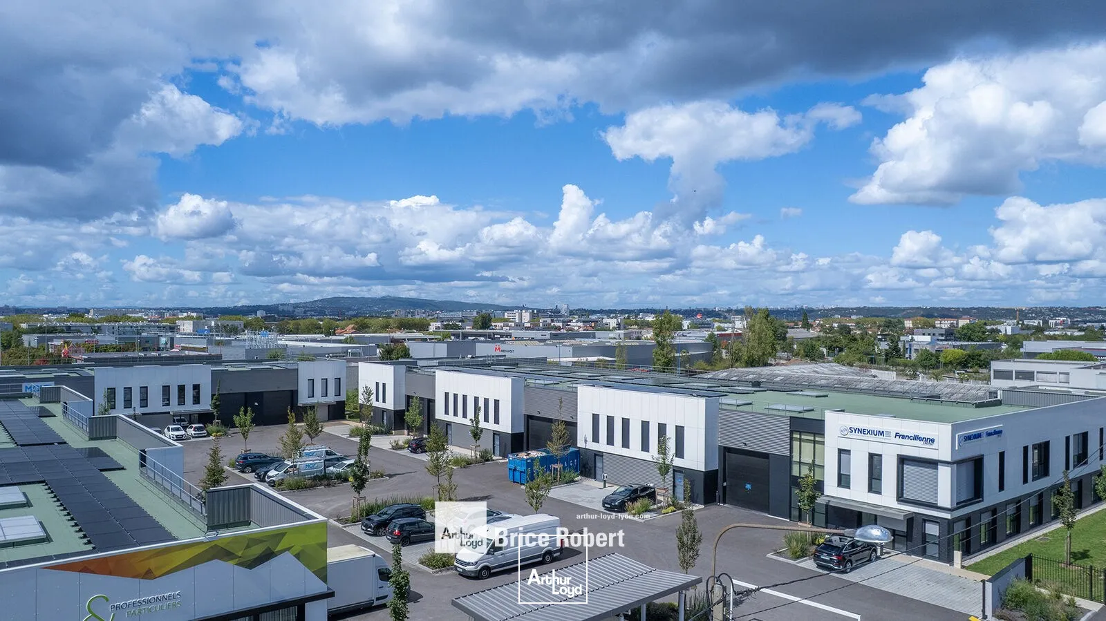 Locaux d'activité & Entrepôts - Location - VAULX EN VELIN - 69120 - 350.5-1066.3 - 7659913