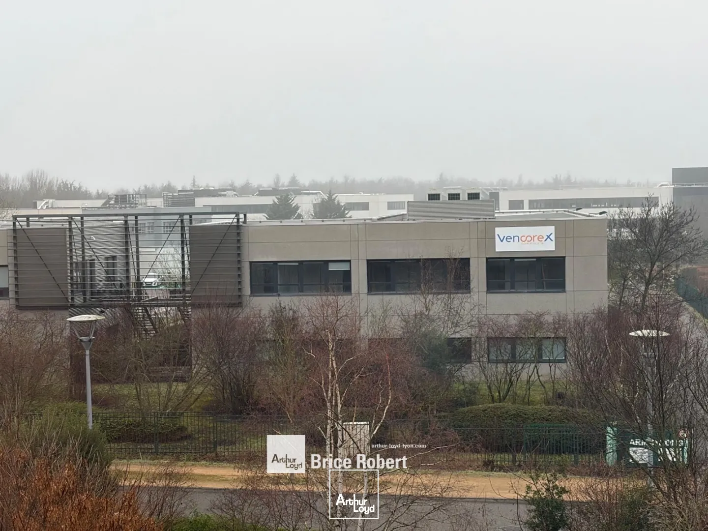 Bureaux - Location - SAINT PRIEST - 69800 - 553-1119 - 7660400