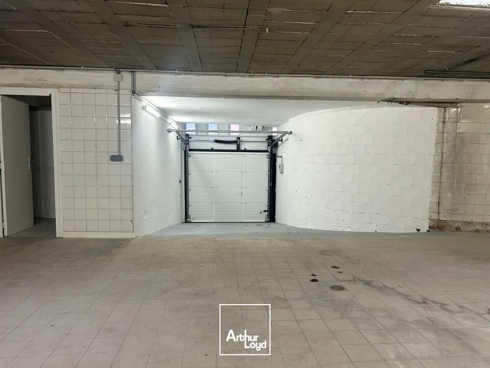 Locaux d'activité & Entrepôts - Location - VICHY - 03200 - 100-100 - 7660857