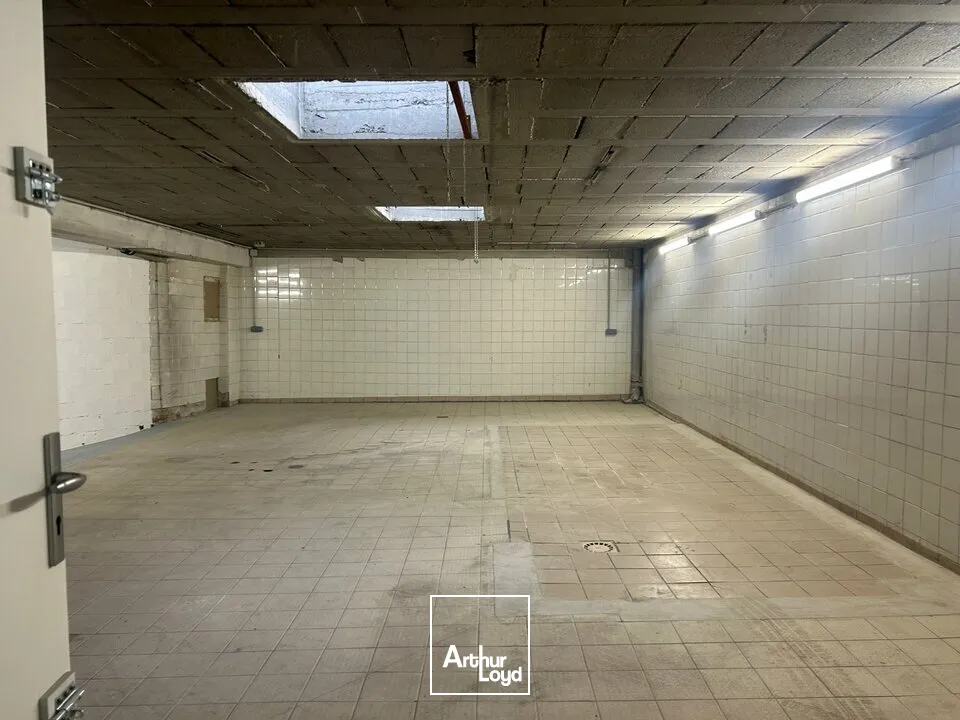 Locaux d'activité & Entrepôts - Location - VICHY - 03200 - 100-100 - 7660858