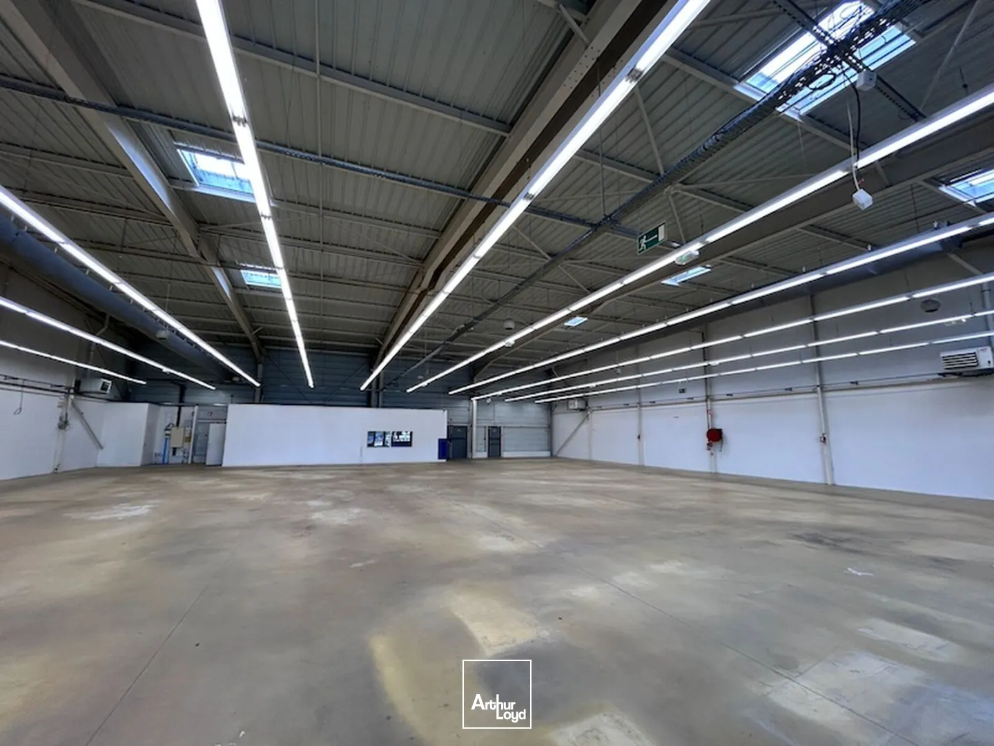 Locaux commerciaux - Location - VIRIAT - 01440 - 735-735 - 7661061