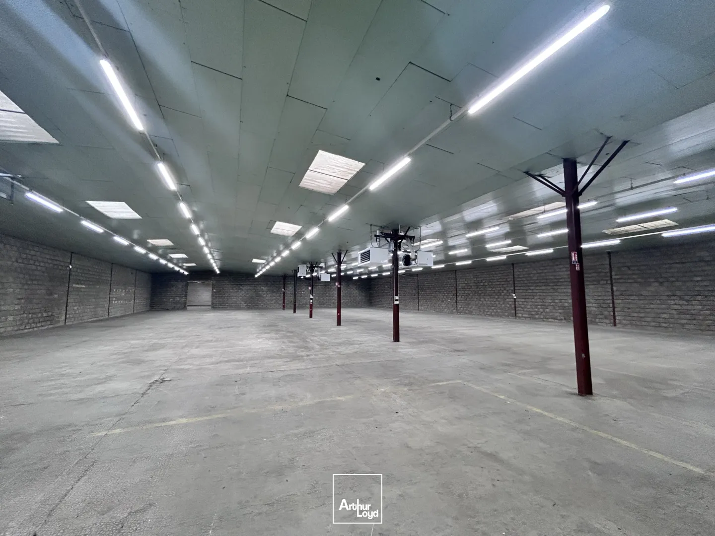 Locaux d'activité & Entrepôts - Vente - LONS LE SAUNIER - 39000 - 1978-1978 - 7661067