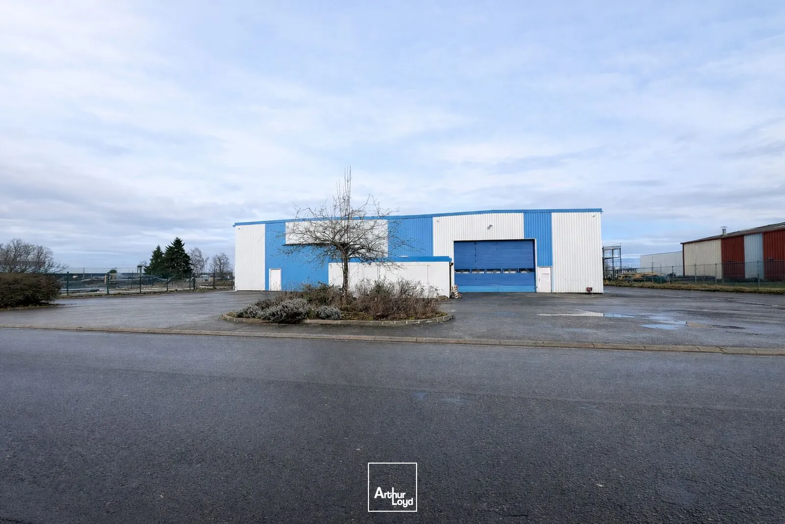 Locaux d'activité & Entrepôts - Location - SAINT CYR EN VAL - 45590 - 1556.31-1556.31 - 7661125