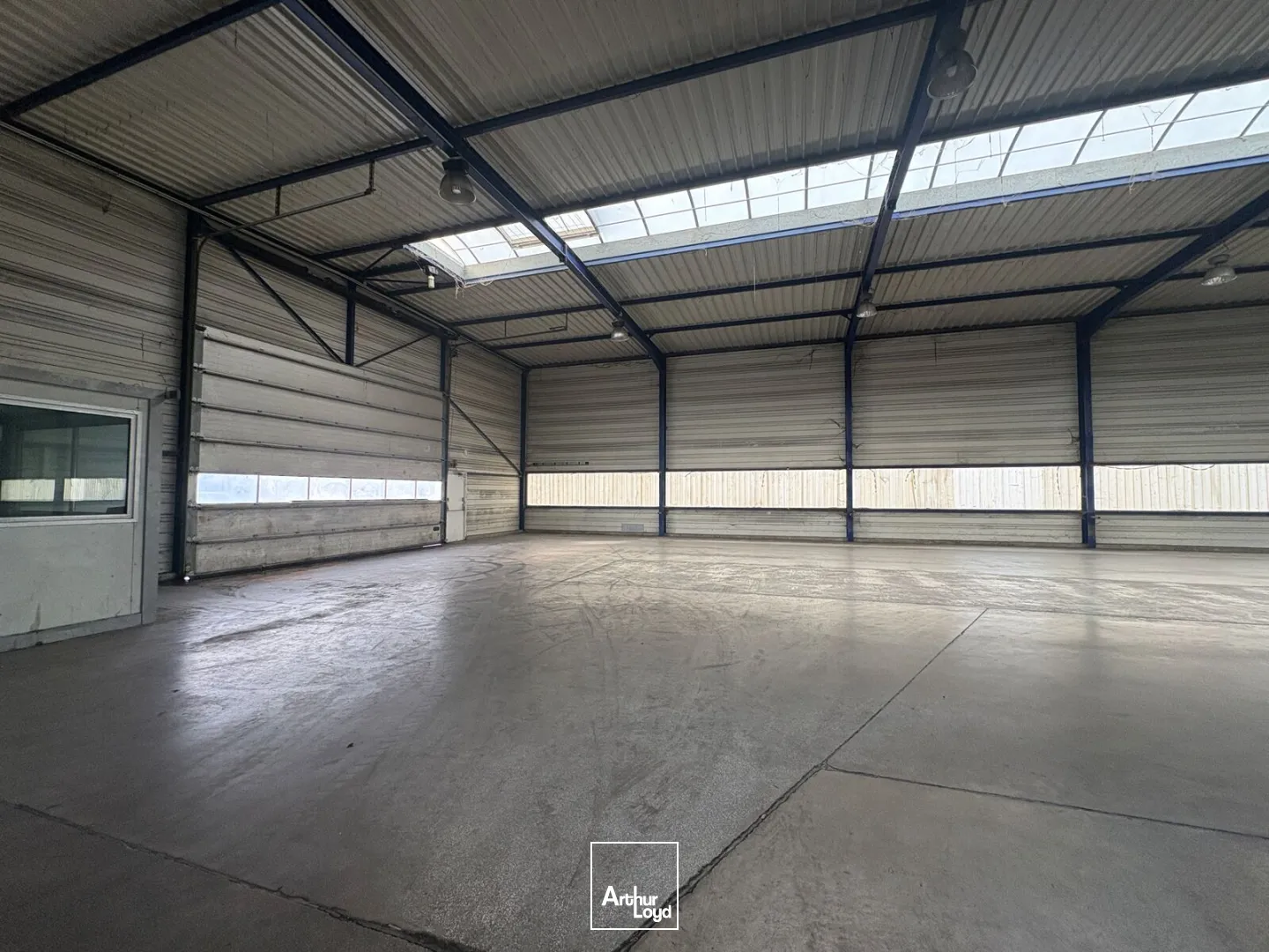 Locaux d'activité & Entrepôts - Location - SAINT CYR EN VAL - 45590 - 1556.31-1556.31 - 7661121