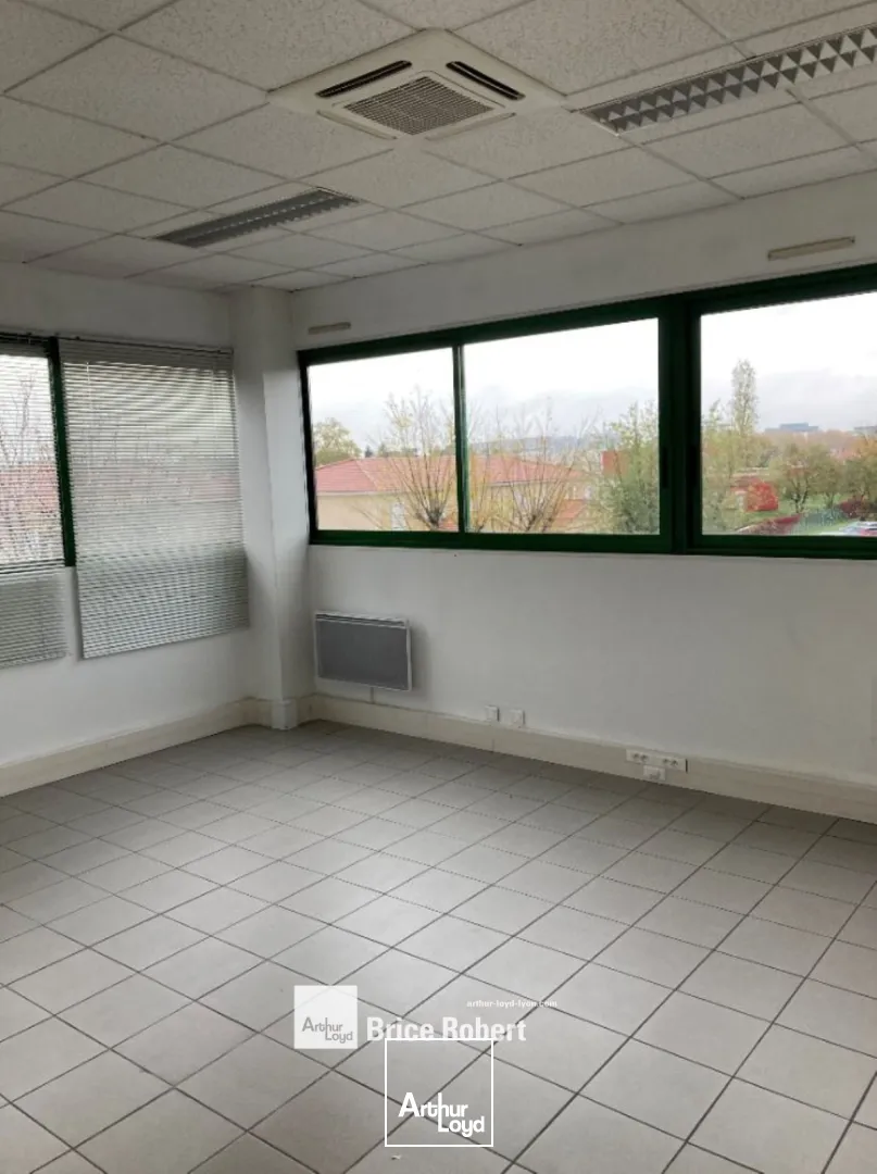 Bureaux - Location - VAULX EN VELIN - 69120 - 806-806 - 7661363