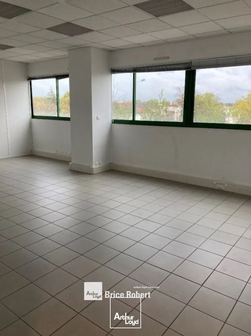 Bureaux - Location - VAULX EN VELIN - 69120 - 806-806 - 7661364