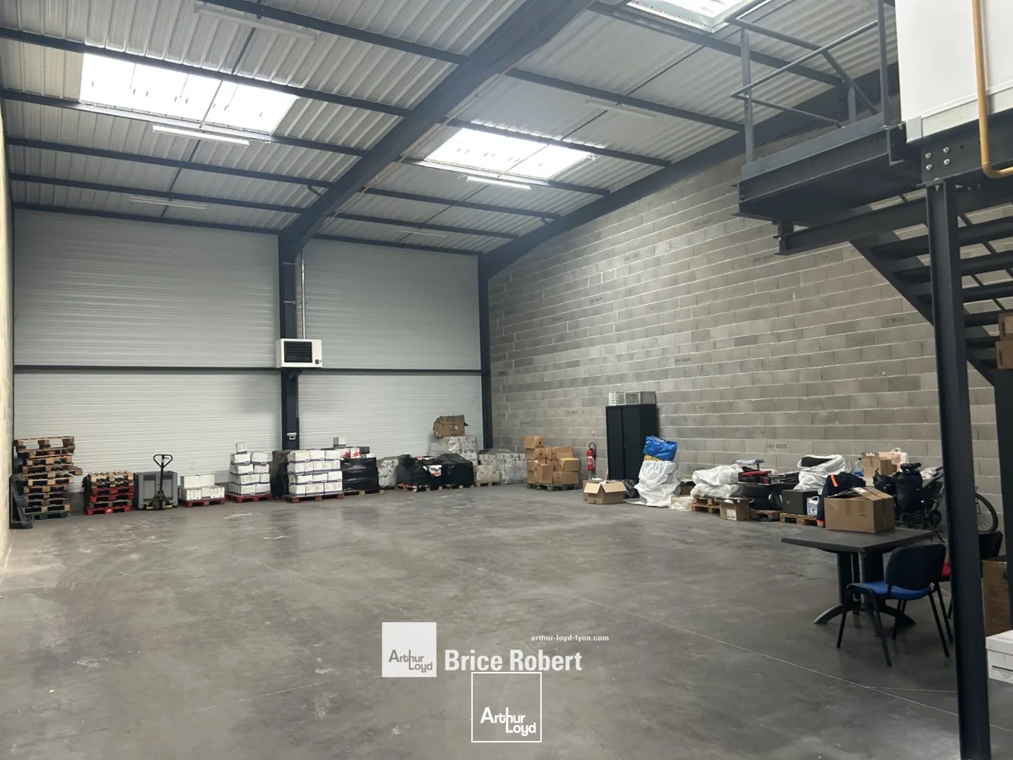 Locaux d'activité & Entrepôts - Location - MEYZIEU - 69330 - 358.6-358.6 - 7661376