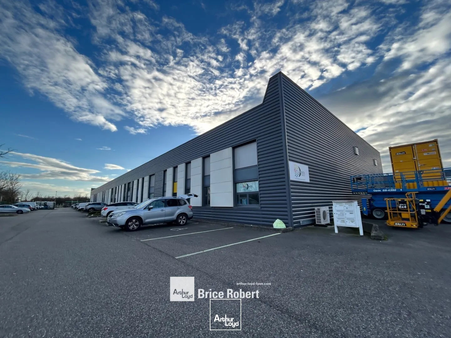 Locaux d'activité & Entrepôts - Location - SAINT PRIEST - 69800 - 941-941 - 7661381