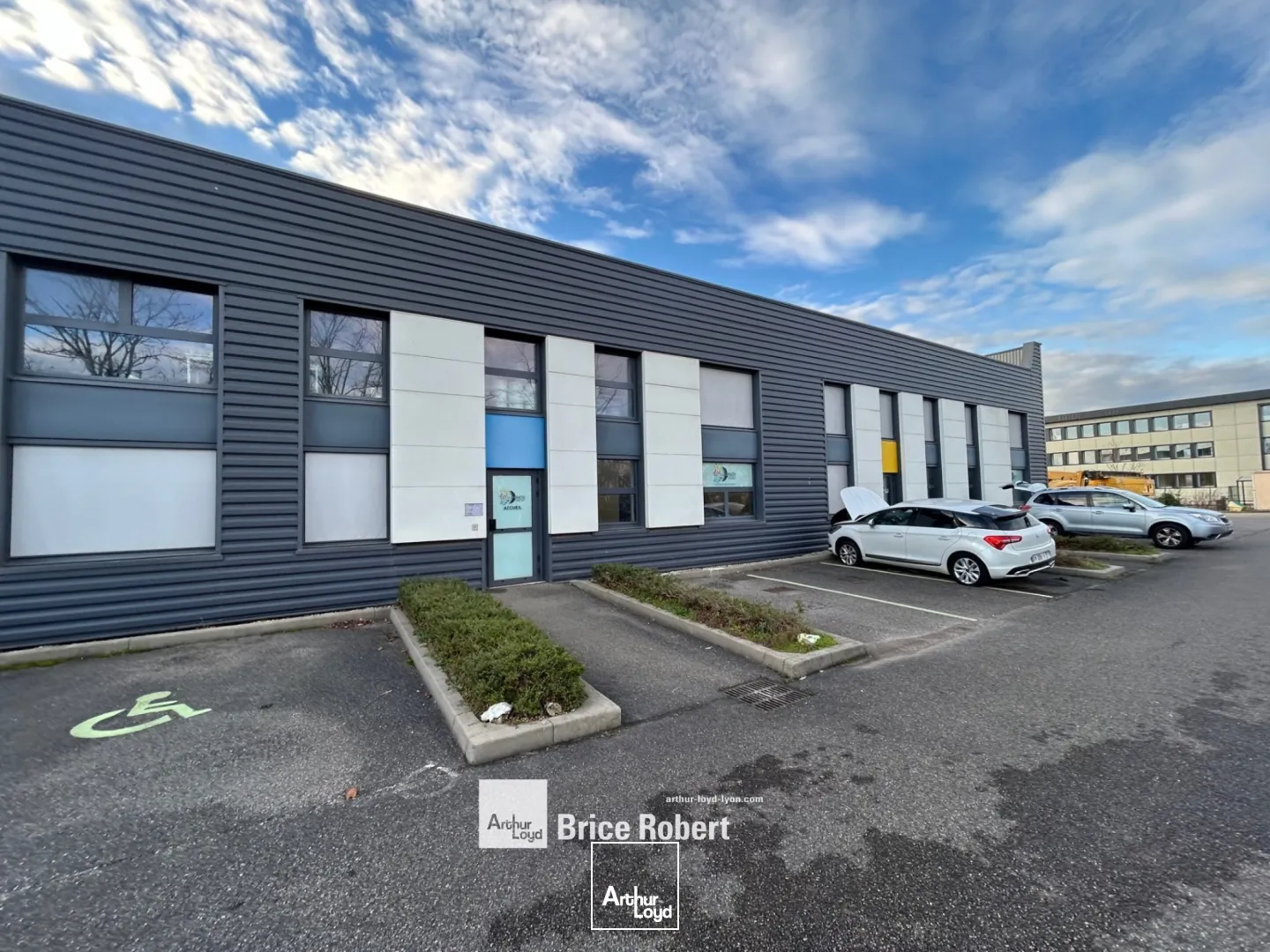 Locaux d'activité & Entrepôts - Location - SAINT PRIEST - 69800 - 941-941 - 7661384