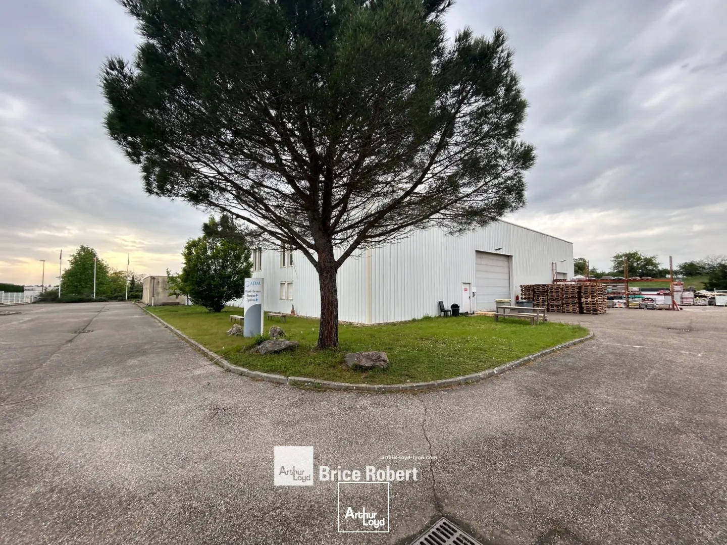 Locaux d'activité & Entrepôts - Vente - VILLETTE D'ANTHON - 38280 - 1652-1652 - 7661412