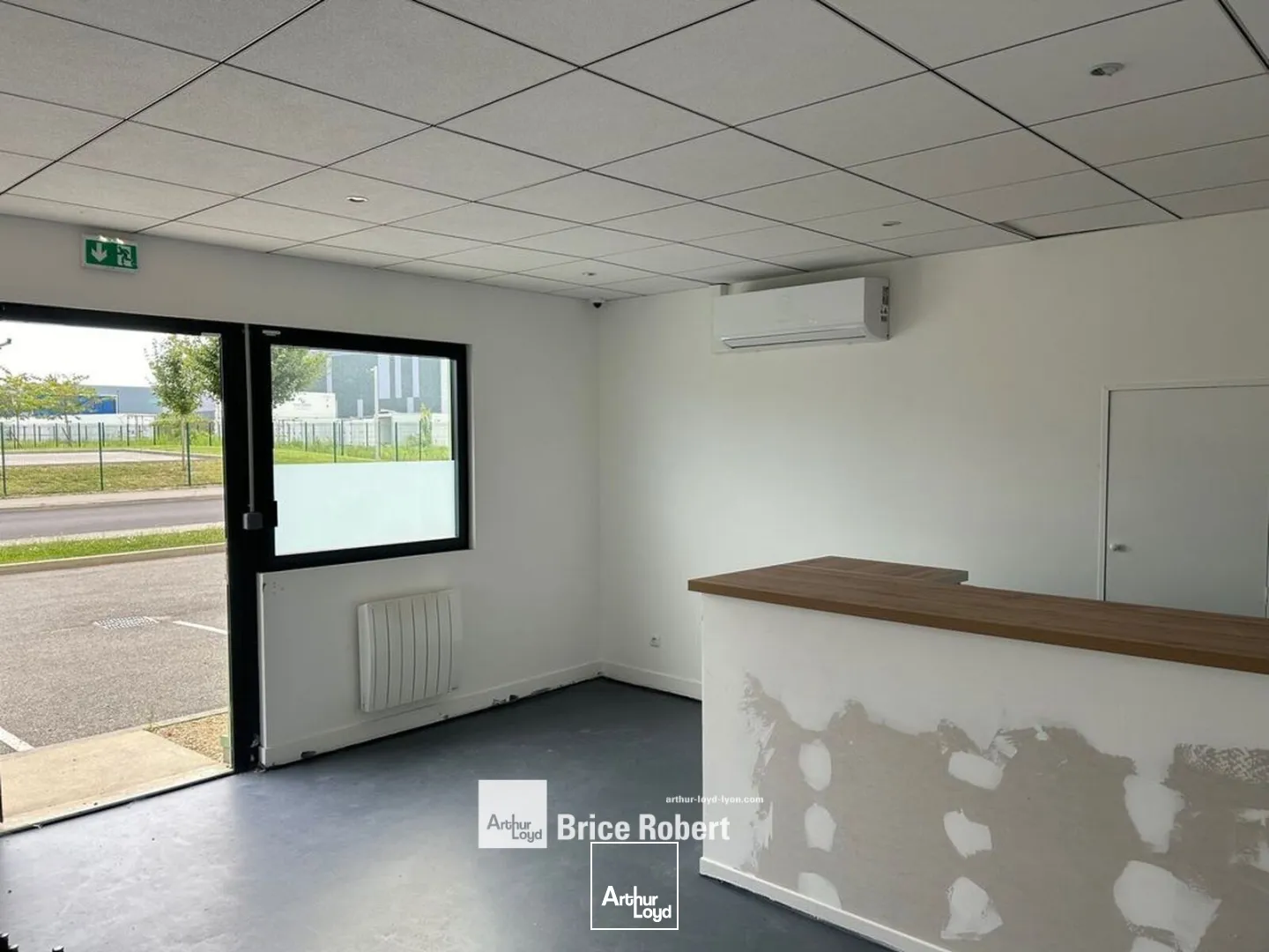 Locaux d'activité & Entrepôts - Vente - CIVRIEUX - 01390 - 131-131 - 7661439