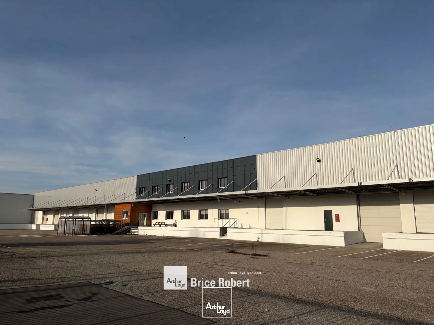 Locaux d'activité & Entrepôts - Location - CORBAS - 69960 - 6056-12445 - 7661457