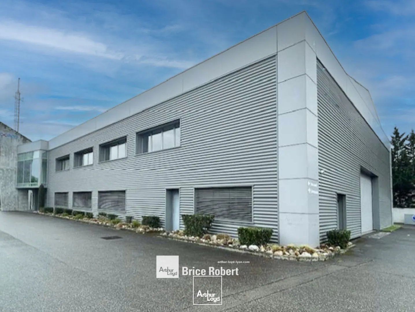 Locaux d'activité & Entrepôts - Location - DECINES CHARPIEU - 69150 - 420-3162 - 7661480