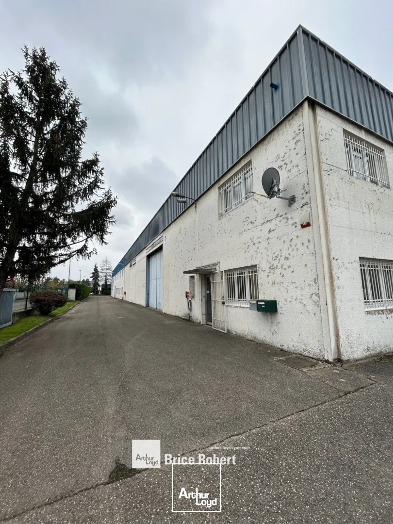 Locaux d'activité & Entrepôts - Location - VAULX EN VELIN - 69120 - 3260-3260 - 7661505