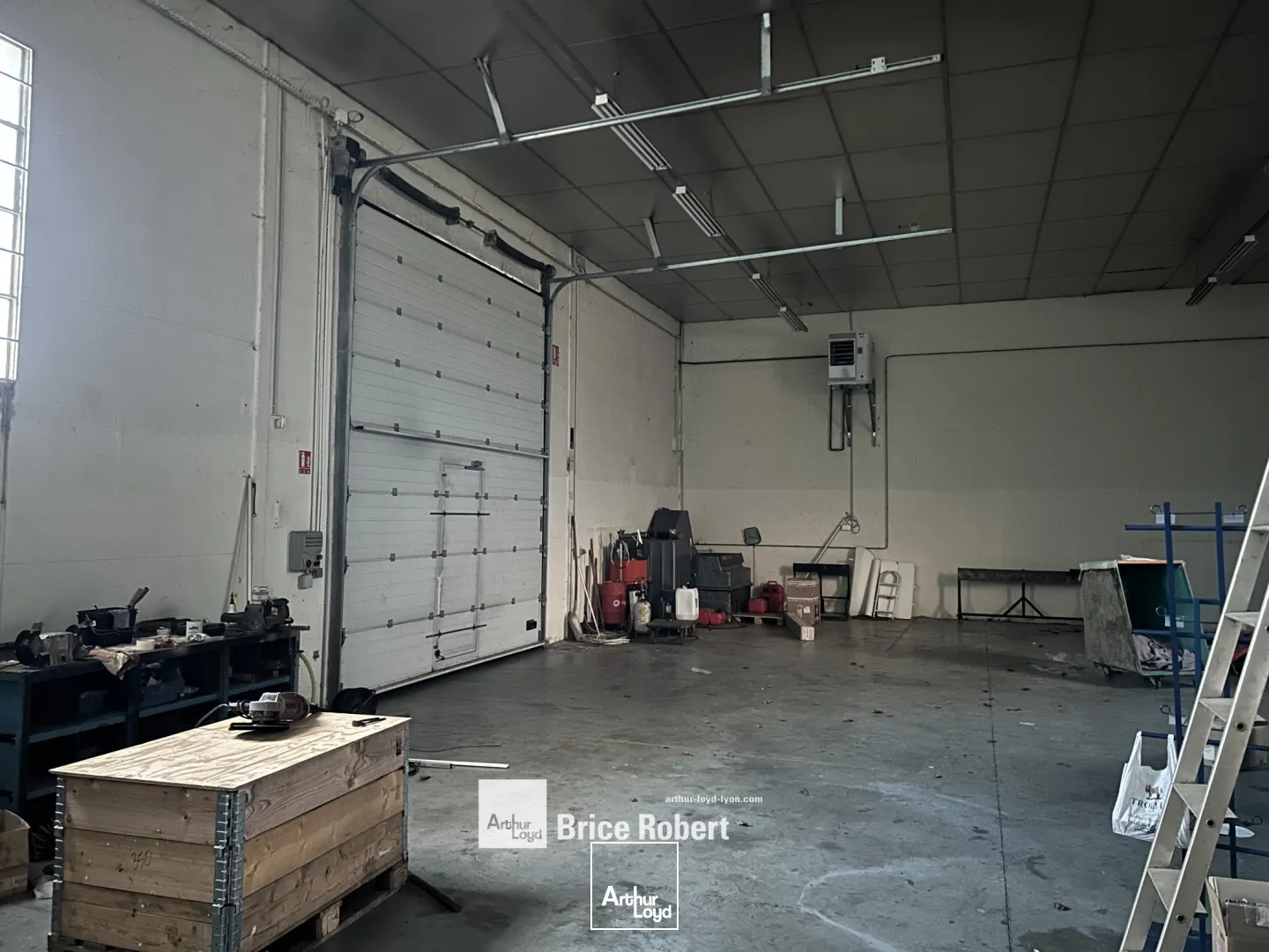 Locaux d'activité & Entrepôts - Location - MEYZIEU - 69330 - 490-490 - 7661514