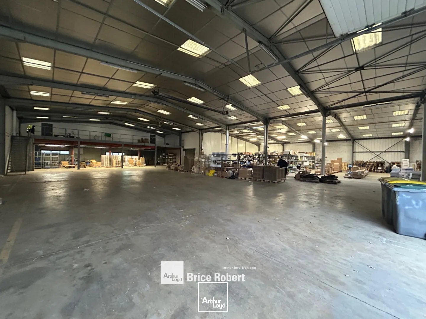 Locaux d'activité & Entrepôts - Vente - CIVRIEUX D'AZERGUES - 69380 - 1680-1680 - 7661542