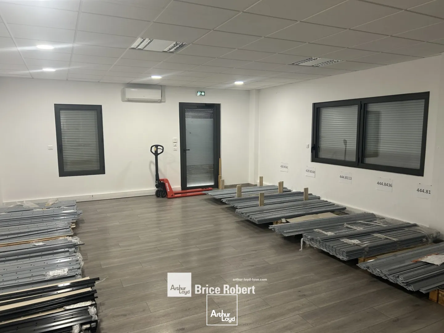 Locaux d'activité & Entrepôts - Location - CHASSIEU - 69680 - 365-365 - 7661578