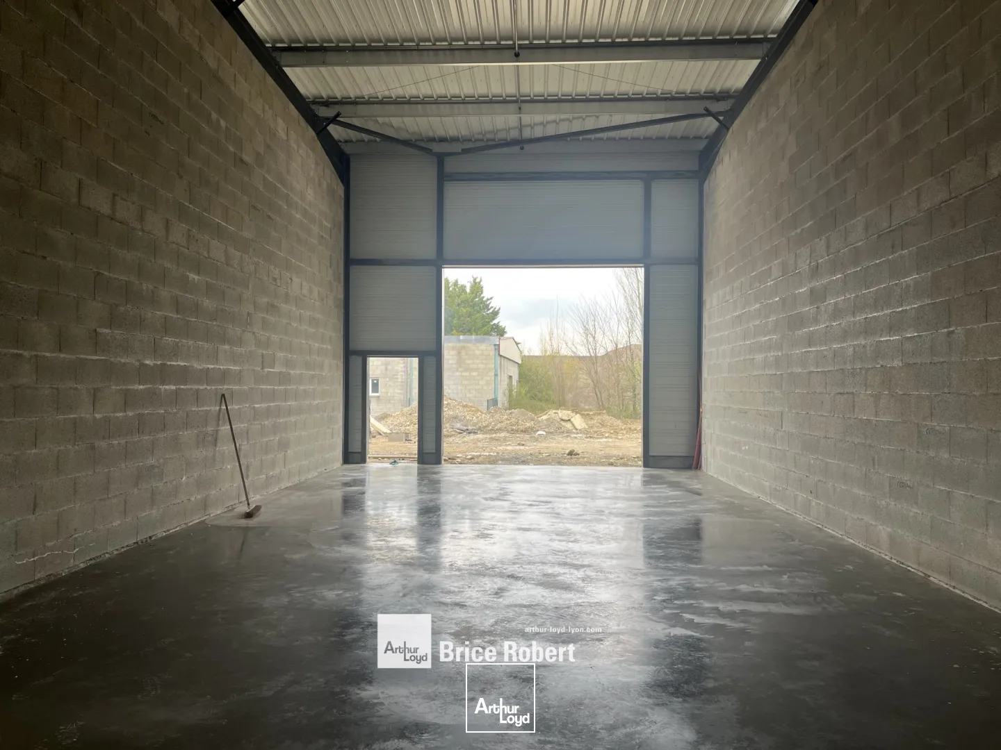 Locaux d'activité & Entrepôts - Vente - CHARVIEU CHAVAGNEUX - 38230 - 114.67-505.48 - 7661584