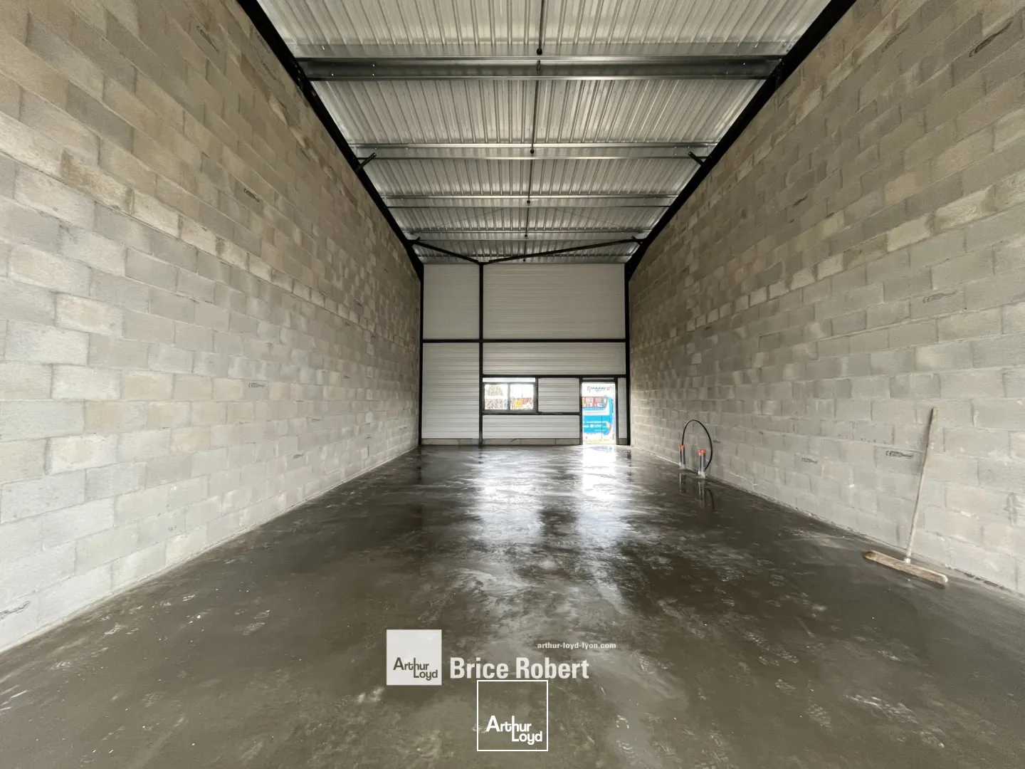 Locaux d'activité & Entrepôts - Vente - CHARVIEU CHAVAGNEUX - 38230 - 114.67-505.48 - 7661585