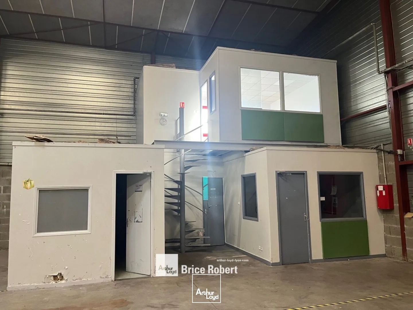 Locaux d'activité & Entrepôts - Location - MEYZIEU - 69330 - 982-1968 - 7661591