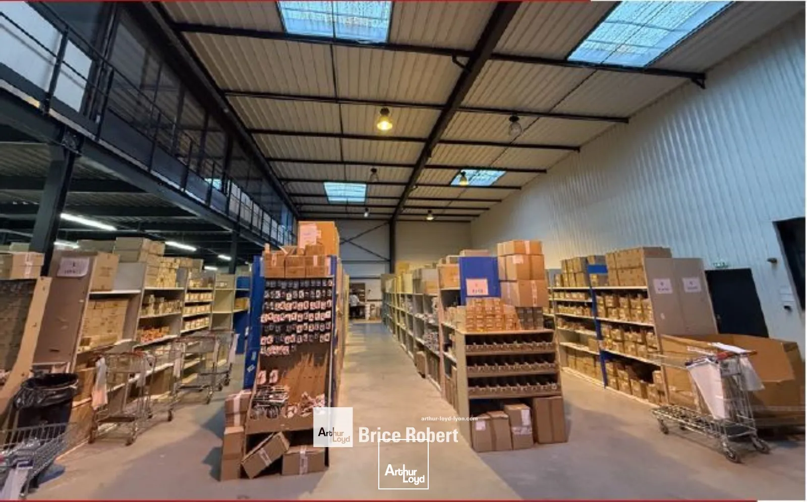 Locaux d'activité & Entrepôts - Location - FLEURIEUX SUR L'ARBRESLE - 69210 - 1980-1980 - 7661629