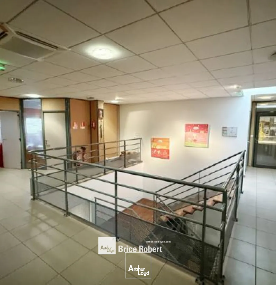 Locaux d'activité & Entrepôts - Location - FLEURIEUX SUR L'ARBRESLE - 69210 - 1980-1980 - 7661633