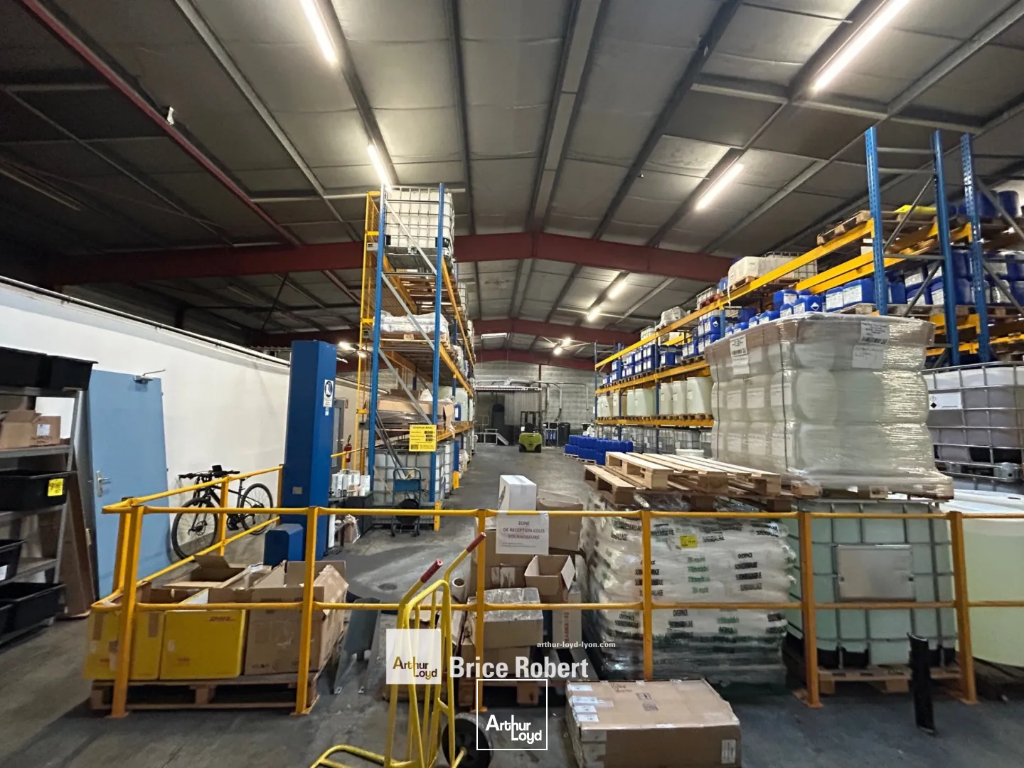 Locaux d'activité & Entrepôts - Location - CHASSIEU - 69680 - 1500-1500 - 7661658