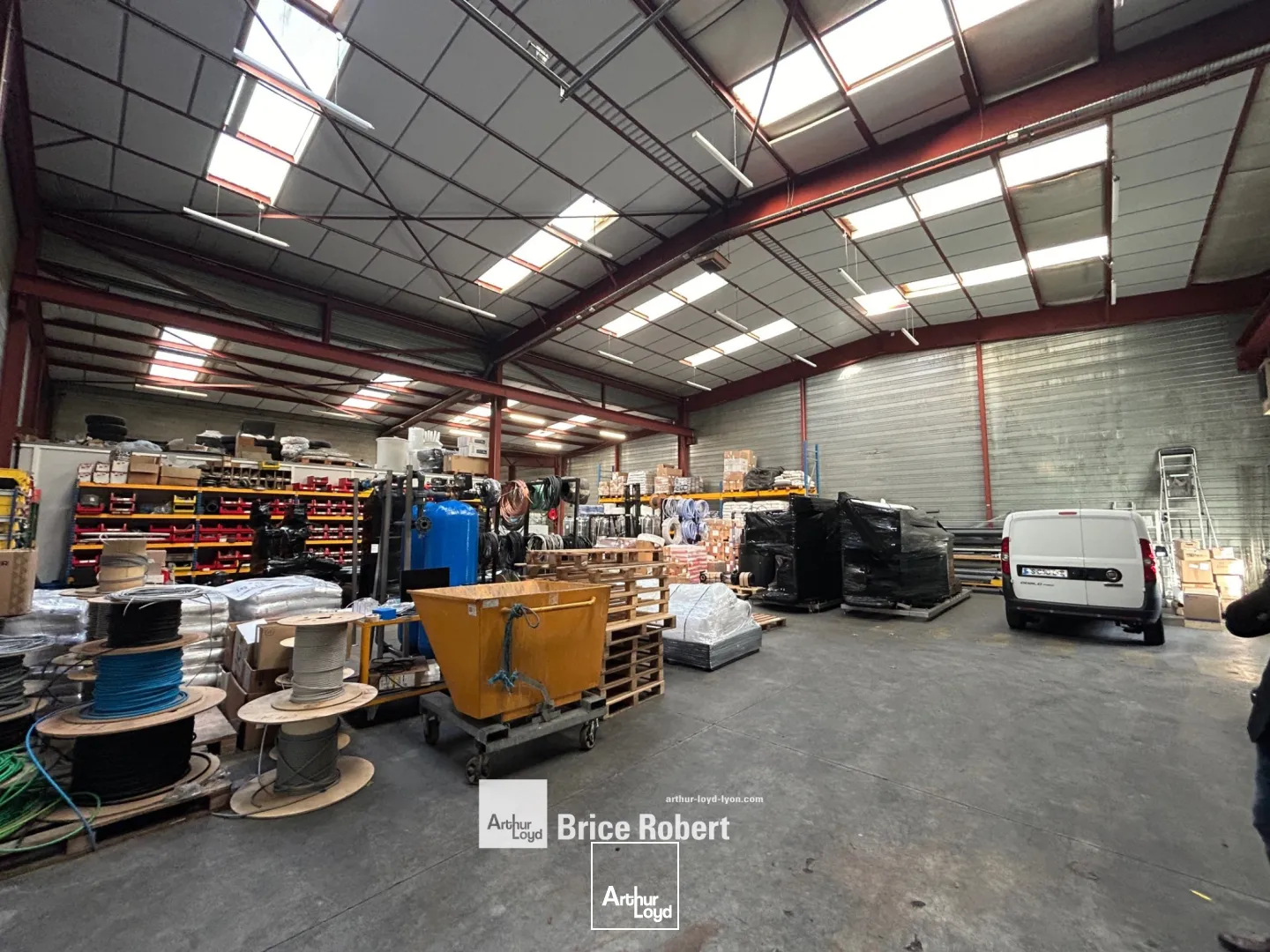 Locaux d'activité & Entrepôts - Location - CHASSIEU - 69680 - 1500-1500 - 7661659