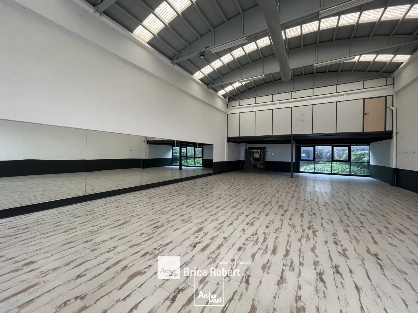 Locaux d'activité & Entrepôts - Location - GENAY - 69730 - 239-239 - 7661690