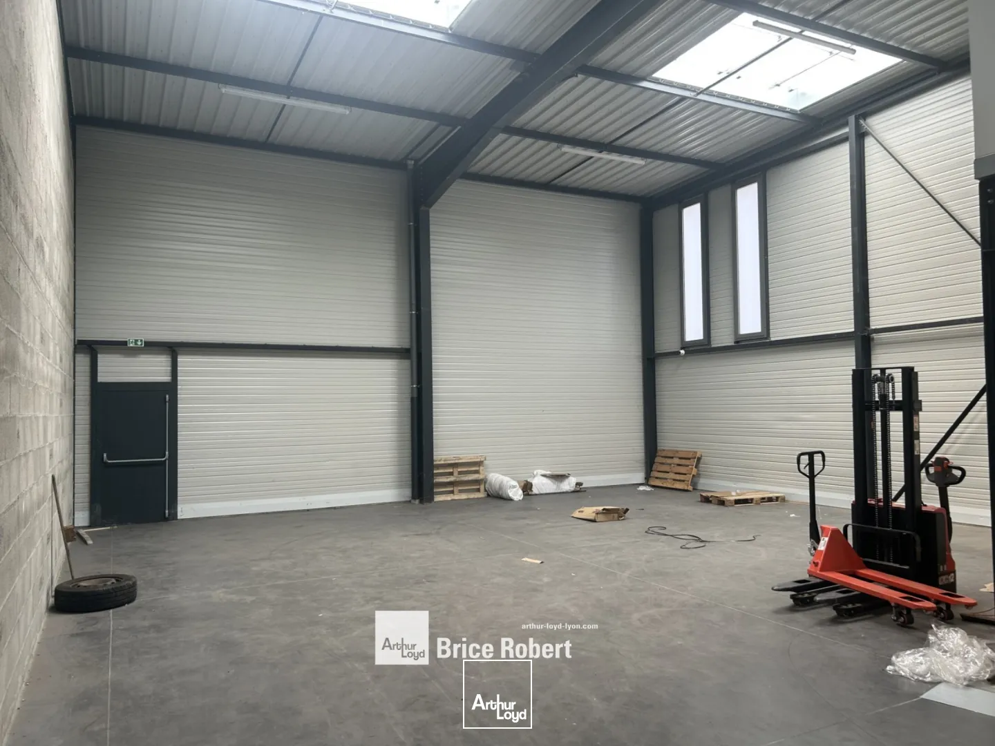 Locaux d'activité & Entrepôts - Location - CORBAS - 69960 - 324-324 - 7661701