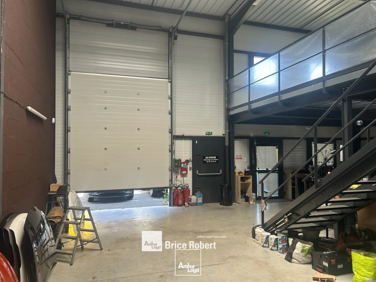 Locaux d'activité & Entrepôts - Location - GENAY - 69730 - 168-168 - 7661730