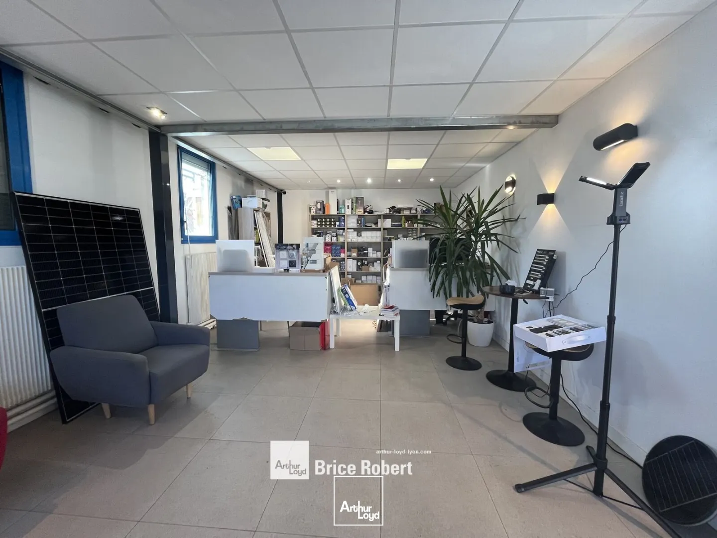 Locaux d'activité & Entrepôts - Vente - SAINT PRIEST - 69800 - 410-410 - 7661760