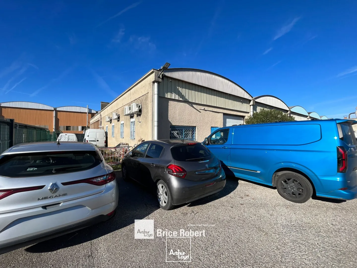 Locaux d'activité & Entrepôts - Vente - SAINT PRIEST - 69800 - 410-410 - 7661759