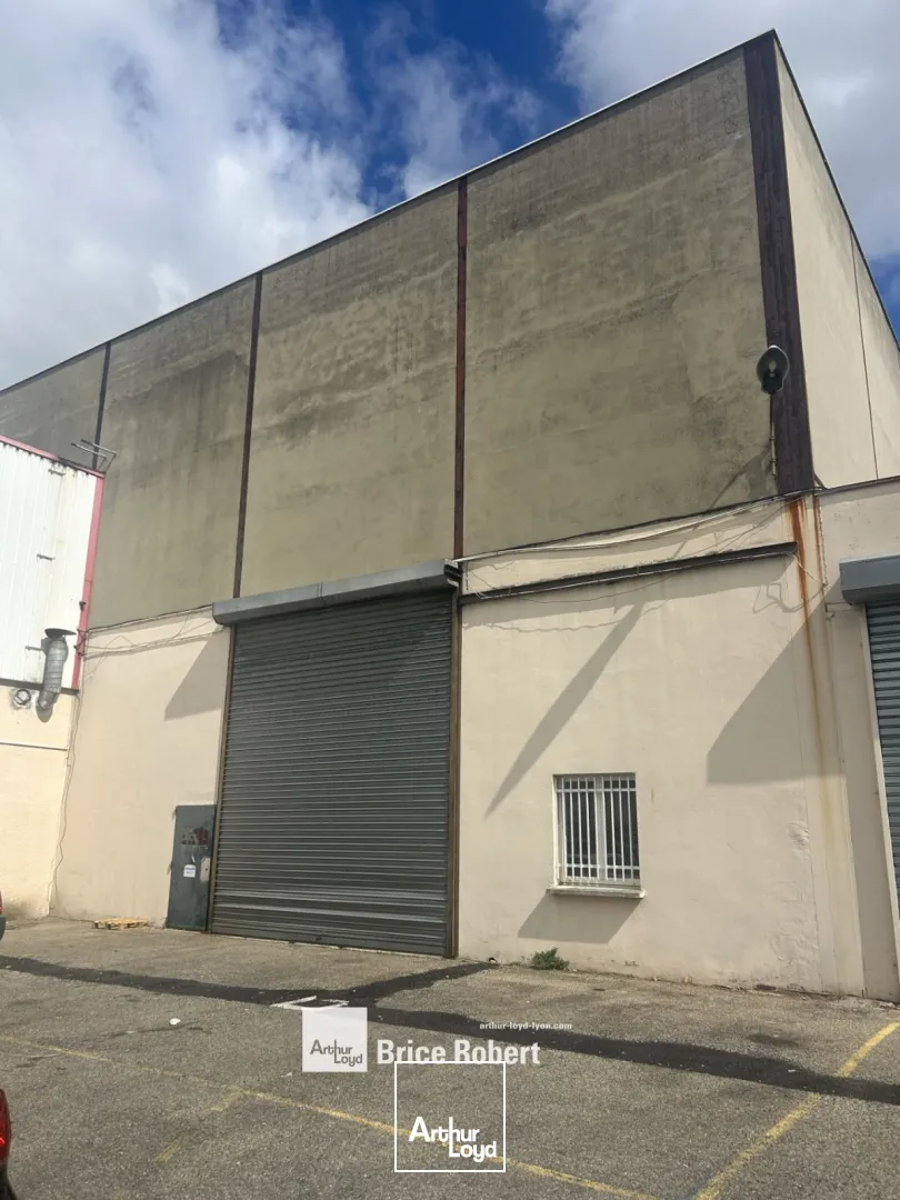 Locaux d'activité & Entrepôts - Location - VAULX EN VELIN - 69120 - 450-450 - 7661774