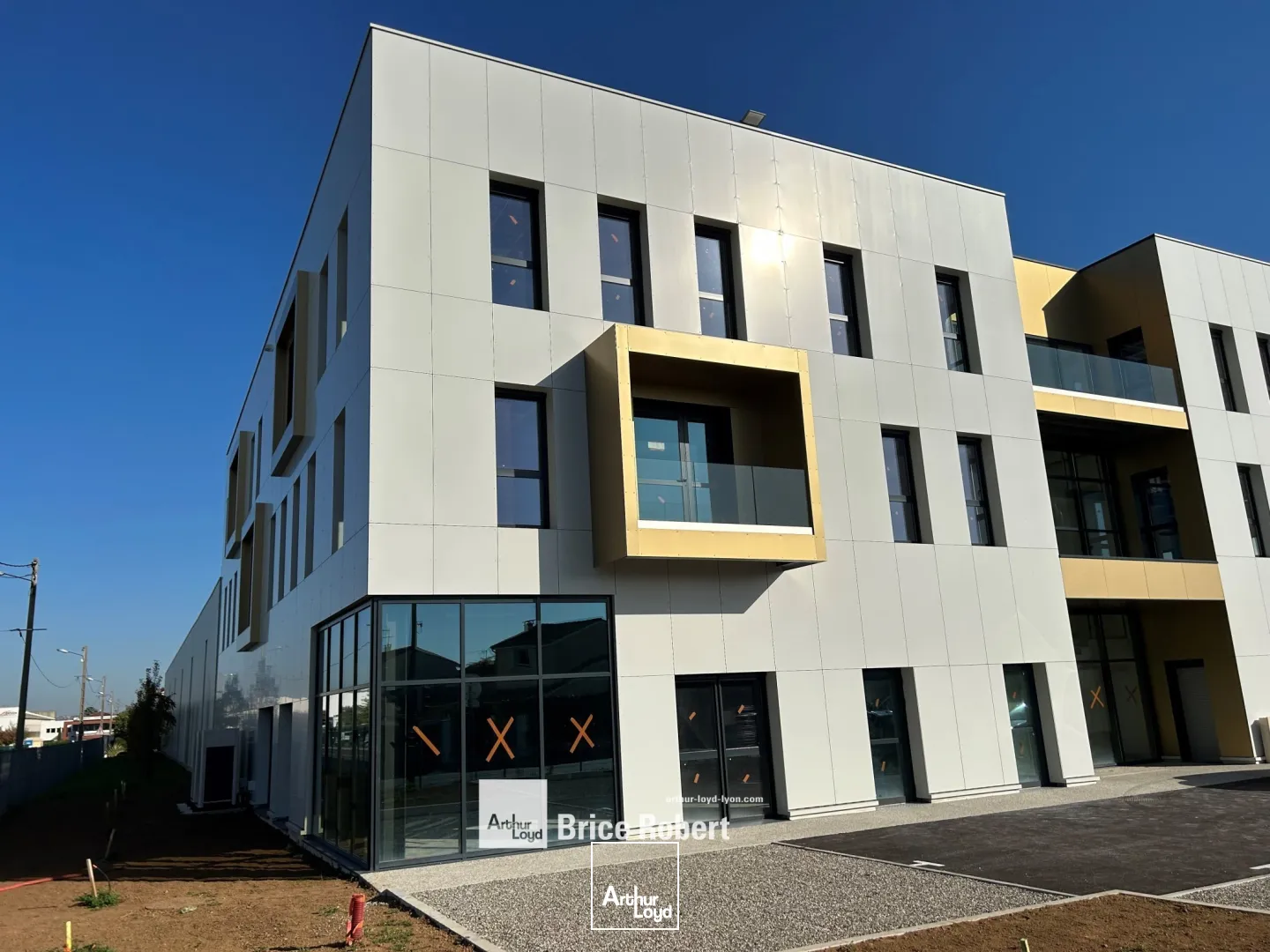 Locaux d'activité & Entrepôts - Location - DECINES CHARPIEU - 69150 - 325-325 - 7661778