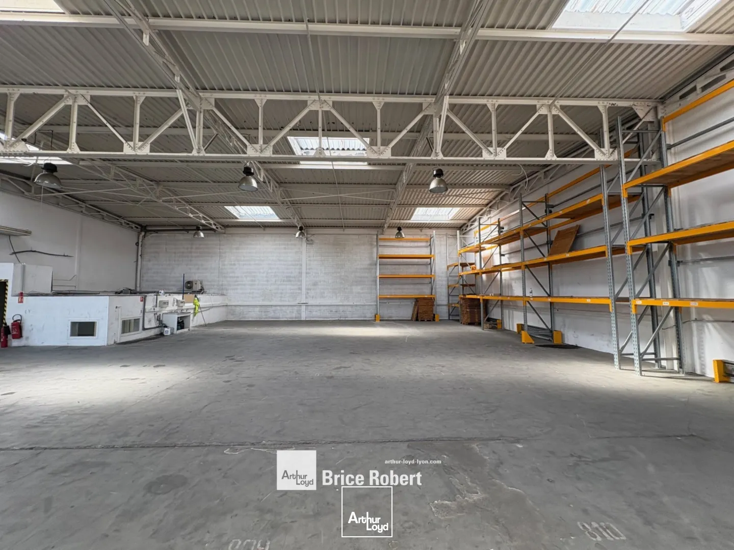 Locaux d'activité & Entrepôts - Location - SAINT PRIEST - 69800 - 500-1500 - 7661782