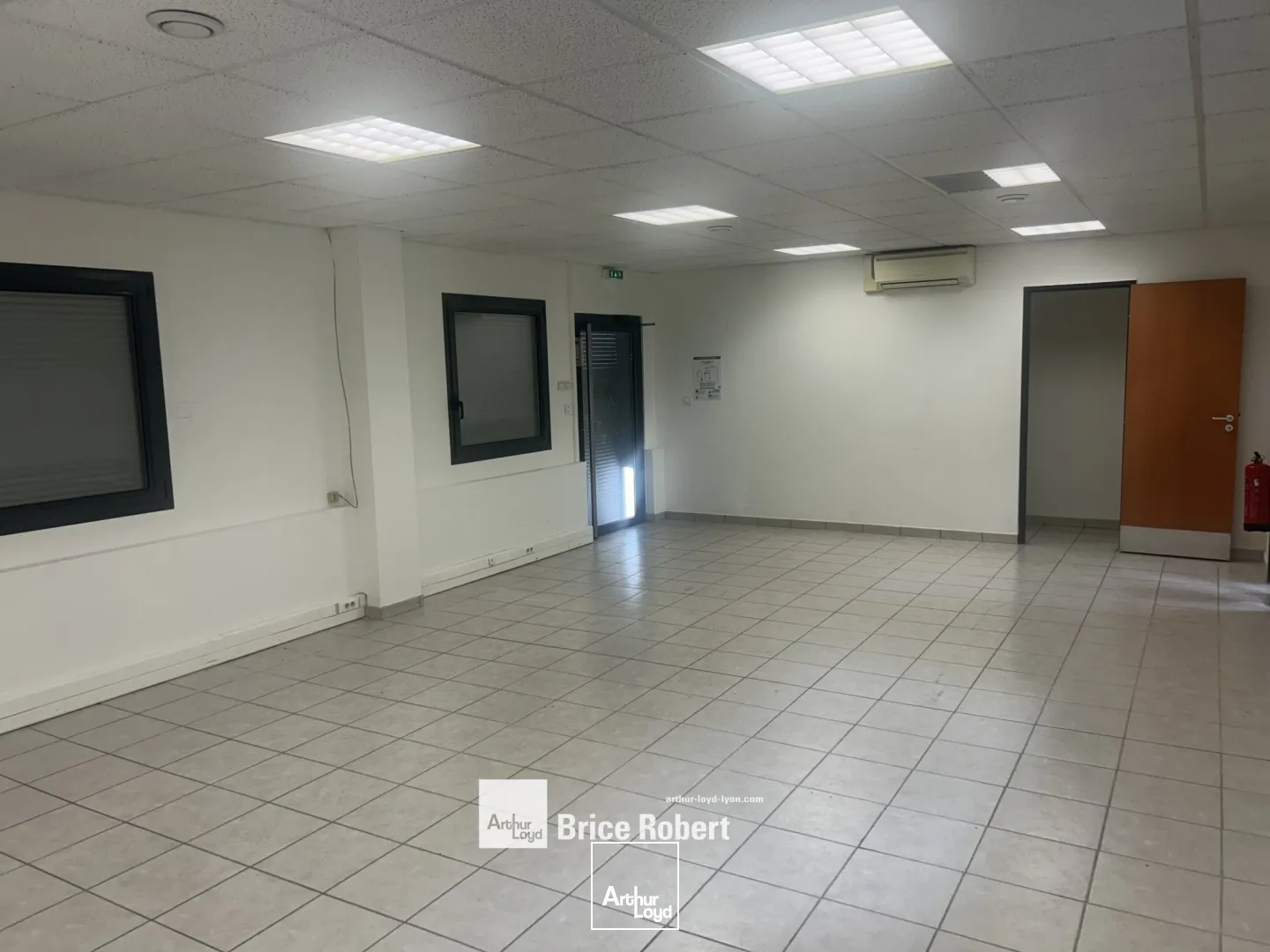 Locaux d'activité & Entrepôts - Location - VENISSIEUX - 69200 - 280-280 - 7661795
