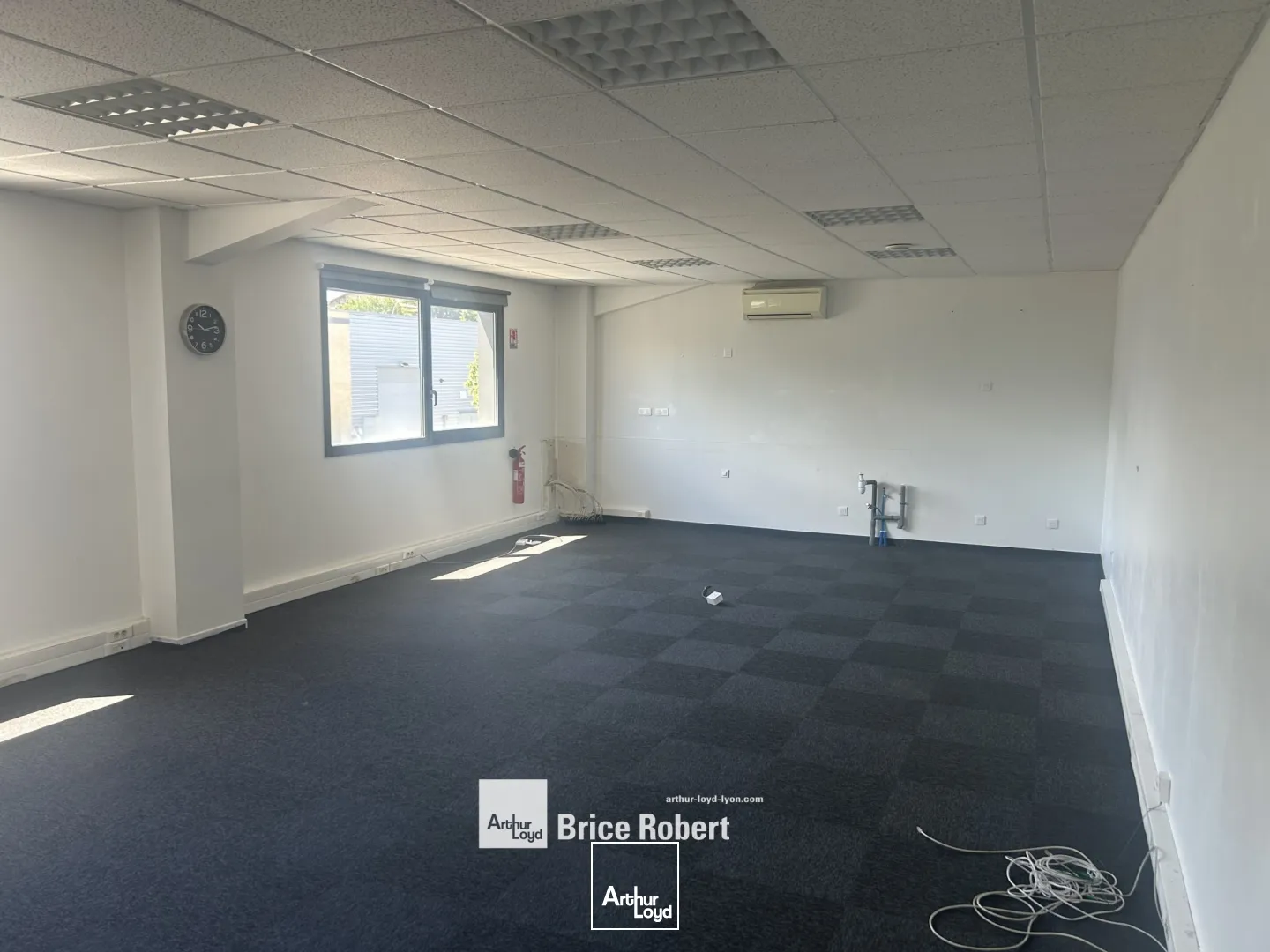 Locaux d'activité & Entrepôts - Location - VENISSIEUX - 69200 - 280-280 - 7661797