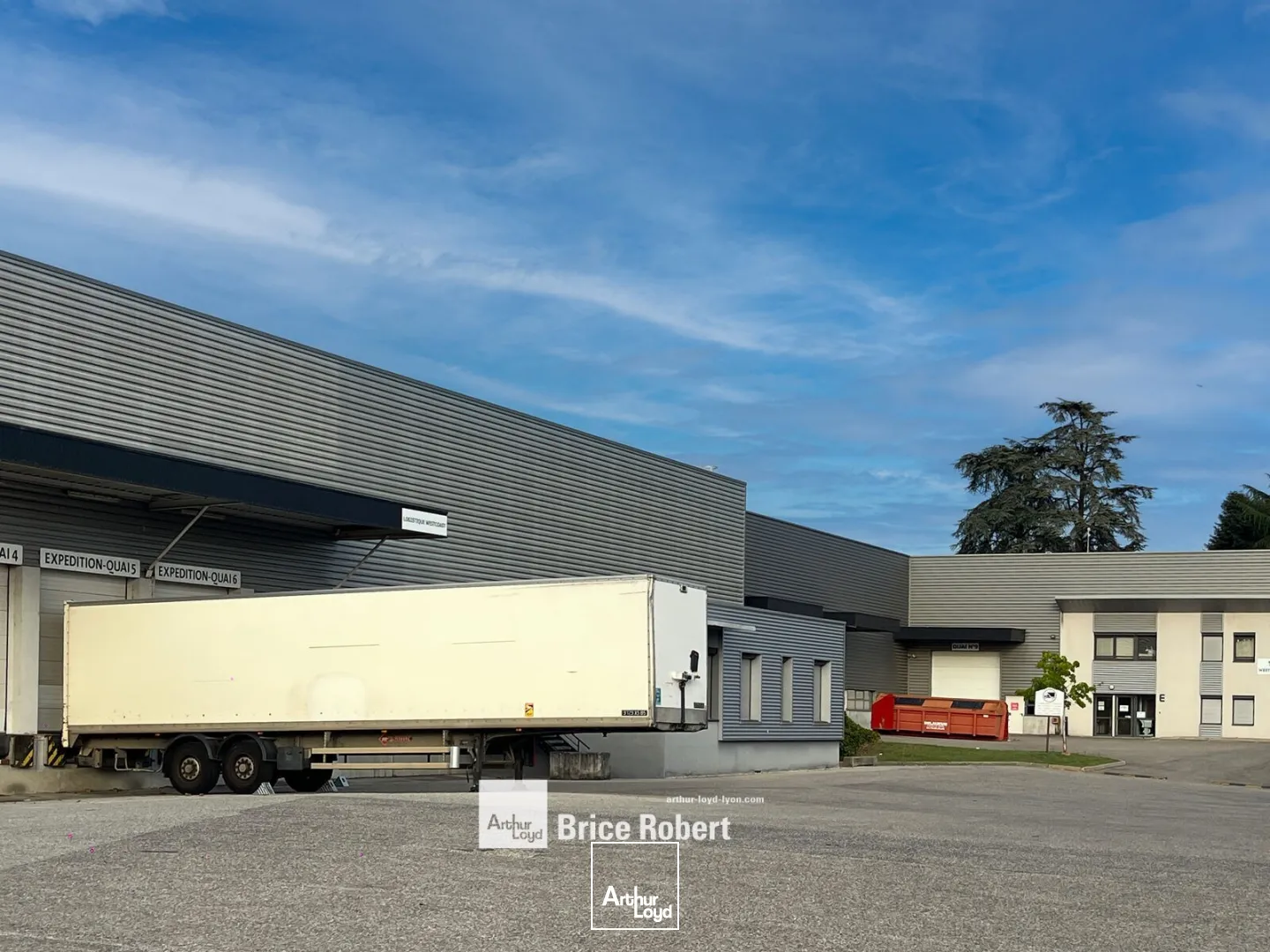 Locaux d'activité & Entrepôts - Location - SAINT PRIEST - 69800 - 3653-3653 - 7661818