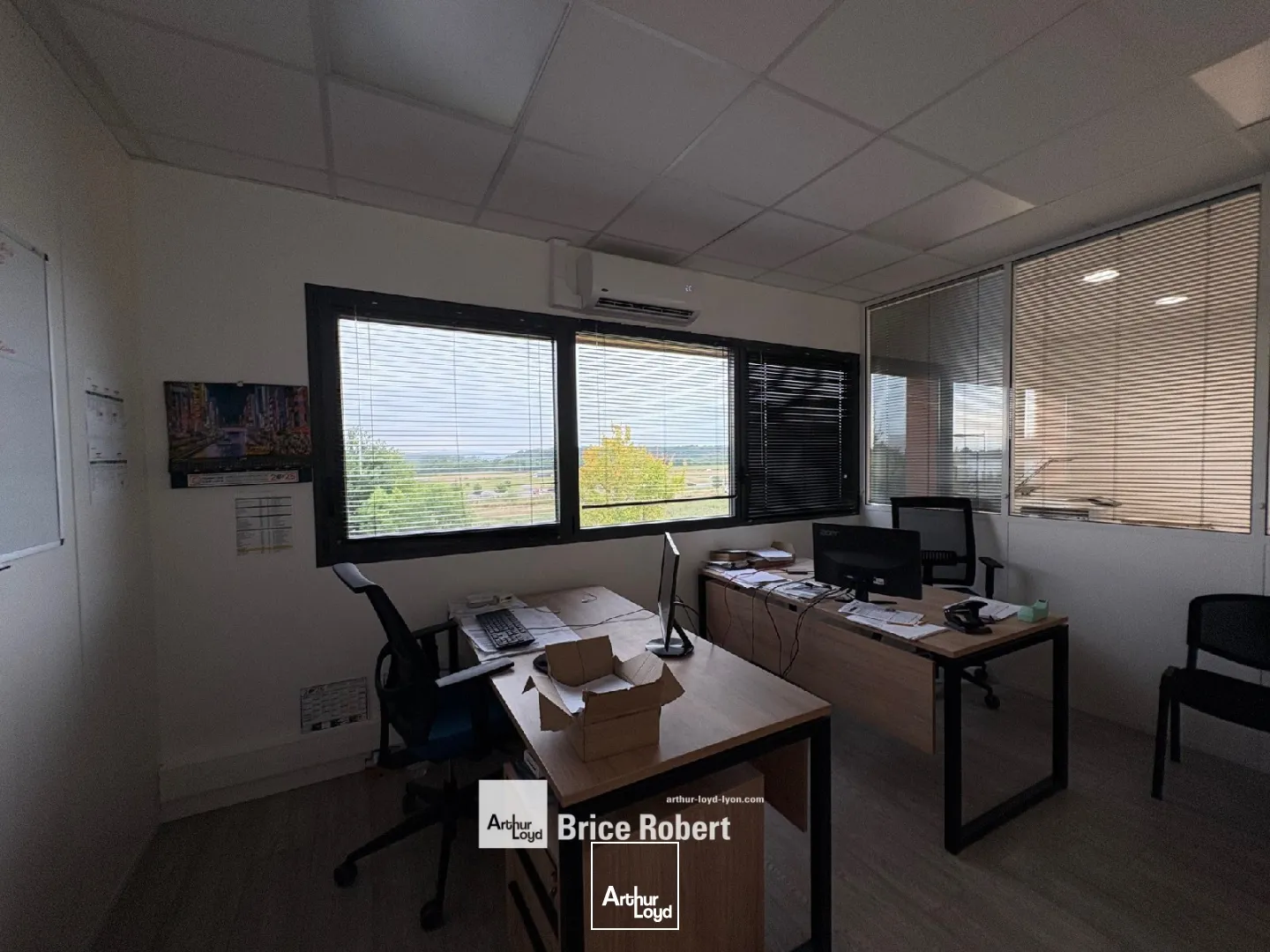 Locaux d'activité & Entrepôts - Vente - VAULX MILIEU - 38090 - 446.7-446.7 - 7661822