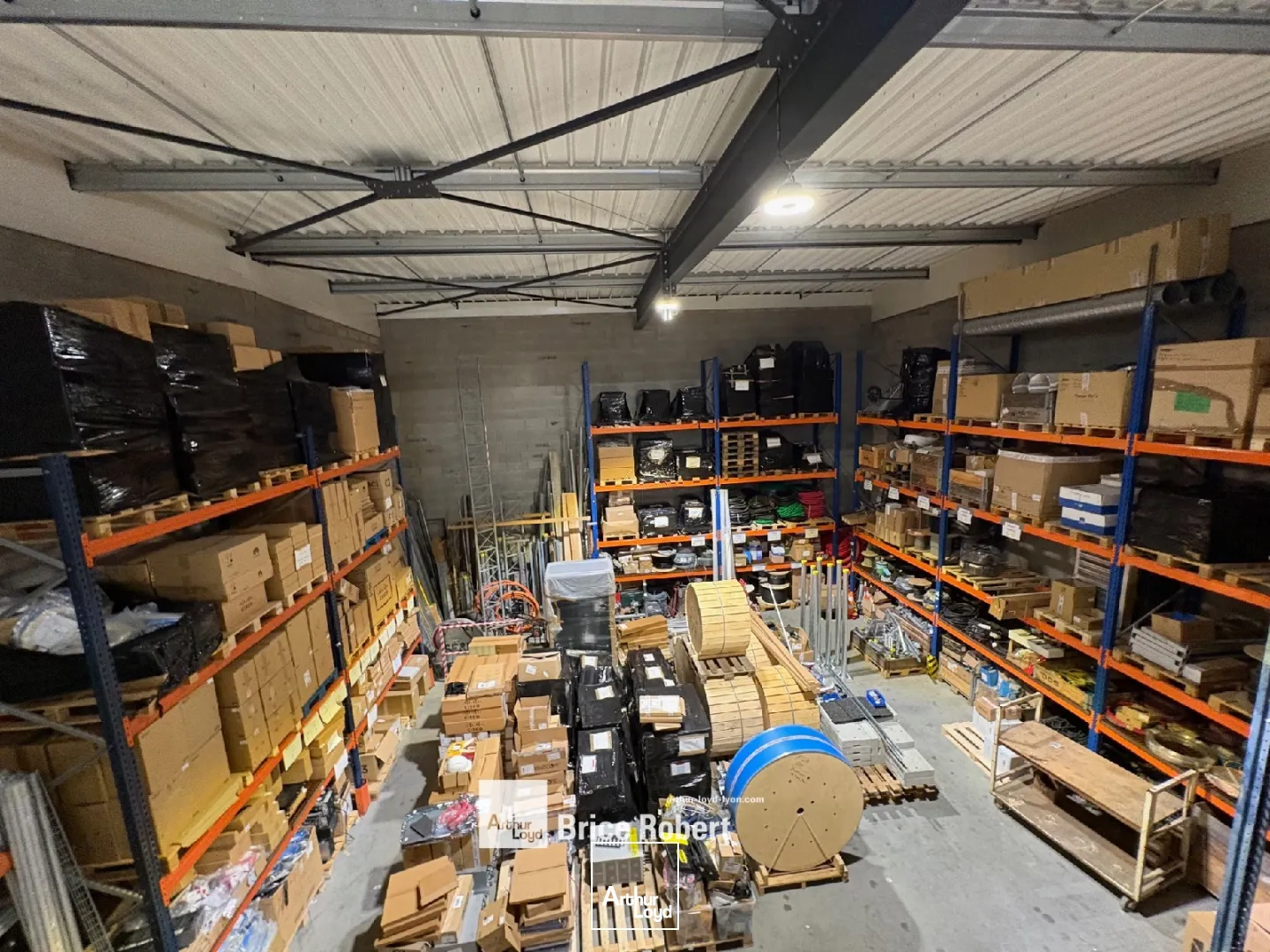 Locaux d'activité & Entrepôts - Vente - VAULX MILIEU - 38090 - 398-398 - 7661830