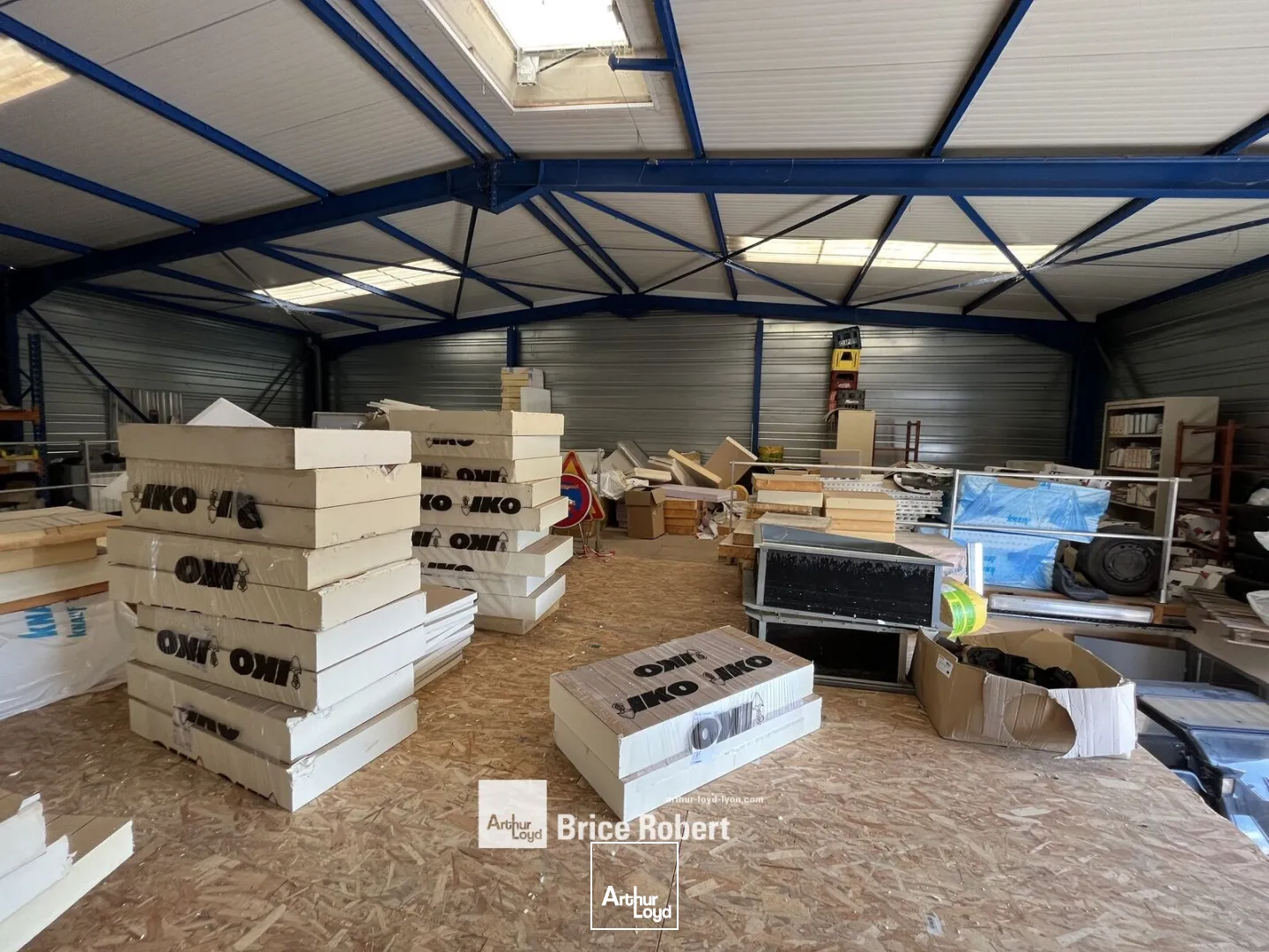 Locaux d'activité & Entrepôts - Location - MORNANT - 69440 - 330-330 - 7661893